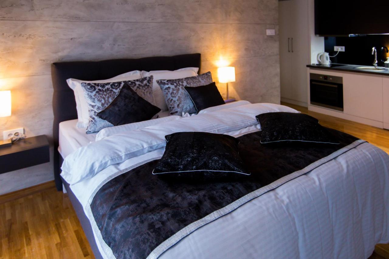 Apartment Exclusive And Studio 수보티차 외부 사진