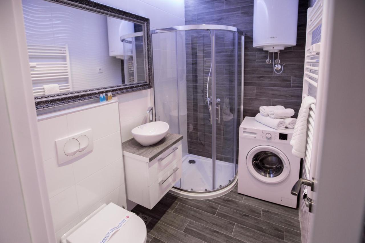 Apartment Exclusive And Studio 수보티차 외부 사진