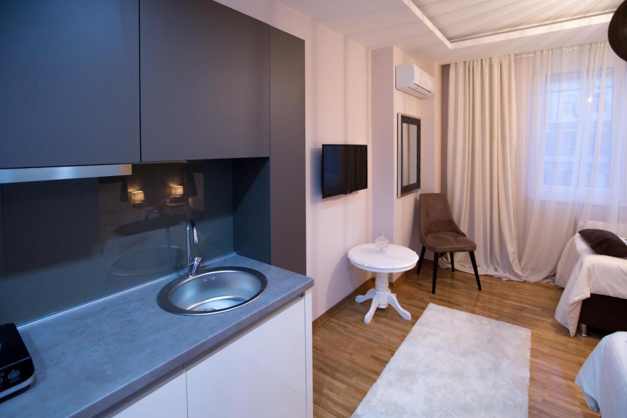 Apartment Exclusive And Studio 수보티차 외부 사진
